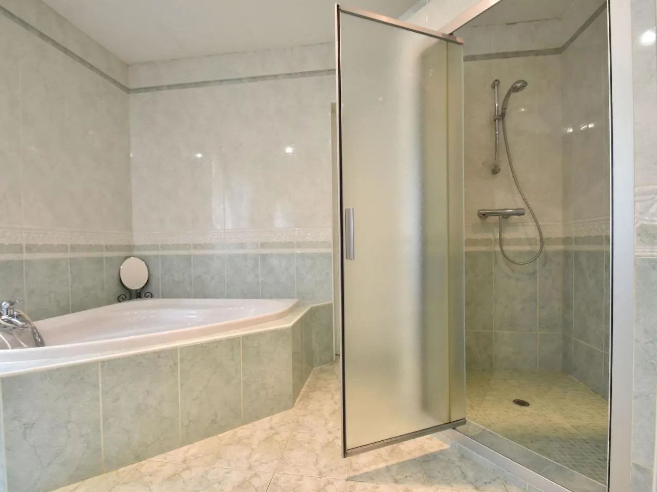 Luxurious Holiday Home In Domme With Swimming Pool Saint-Cirq-Madelon