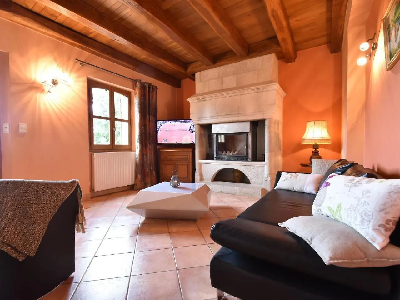 Luxurious Holiday Home In Domme With Swimming Pool Saint-Cirq-Madelon فرنسا