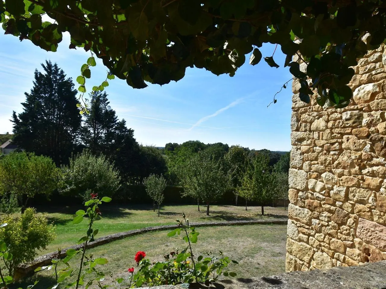 Luxurious Holiday Home In Domme With Swimming Pool Saint-Cirq-Madelon 0*,